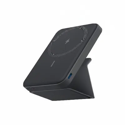 بنك الطاقة Anker 622 ماغو (A1614H13) باللون الأسود، سعة 5,000 mAh، شحن لاسلكي 7.5W مع مسند.