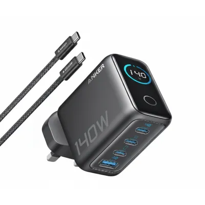 شاحن Anker 140W بأربعة منافذ PD 3.1 موديل B2697KZ1 باللون الأسود، مع كابل USB-C مرفق.