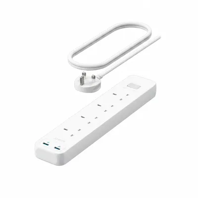 وصلة Anker 322 USB باور Strip (A9142K21) باللون الأبيض، توفر منافذ AC وشحن USB.