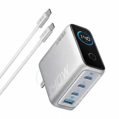 شاحن Anker 140W بأربعة منافذ PD 3.1 موديل B2697K41 باللون الفضي، مع كابل USB-C مرفق.